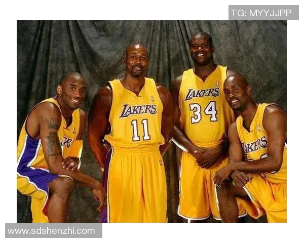 打造梦幻足球阵容：选出你心目中的最佳球星组合挑战